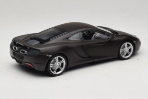 McLaren MP4-12C Matt Black Minichamps 1:18 110133021 Fém – 3. kép a 8-ből