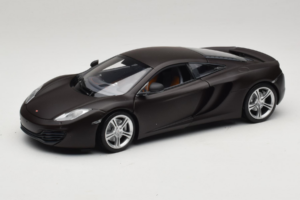 McLaren MP4-12C Matt Black Minichamps 1:18 110133021 Fém