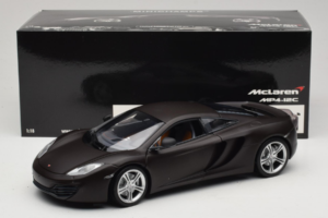 McLaren MP4-12C Matt Black Minichamps 1:18 110133021 Fém – 8. kép a 8-ből