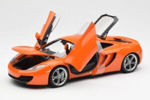 McLaren MP4-12C Narancssárga AUTOart 1:18 76006 Fém – 2. kép a 8-ből