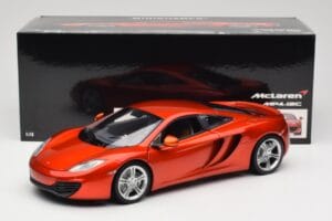 McLaren MP4-12C Orange Metallic Minichamps 1:18 110133020 Fém – 8. kép a 8-ből