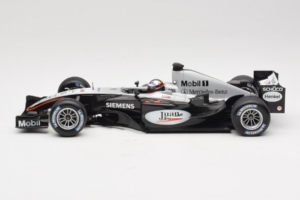 McLaren MP4-19 Mercedes J.P. Montoya Test Car 2005 Minichamps 1:18 533051880 Fém – 3. kép a 7-ből