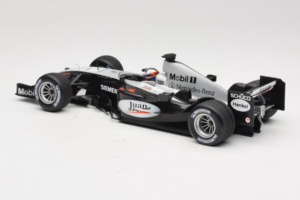 McLaren MP4-19 Mercedes J.P. Montoya Test Car 2005 Minichamps 1:18 533051880 Fém – 5. kép a 7-ből