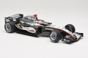 McLaren MP4-20 Mercedes #9 K. Raikkonen F1 2005 Minichamps 1:18 B66962337 Fém – 4. kép a 6-ből