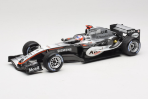 McLaren MP4-20 Mercedes #9 K. Raikkonen F1 2005 Minichamps 1:18 B66962337 Fém
