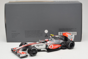 McLaren MP4-24 Mercedes #2 H. Kovalainen F1 2009 Dealer Edition Minichamps 1:18 B66960041 Fém – 6. kép a 7-ből