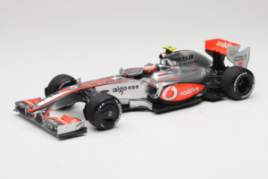 McLaren MP4-24 Mercedes #2 H. Kovalainen F1 2009 Minichamps 1:18 503091802 Fém