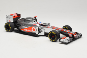 McLaren MP4-27 Mercedes #3 J. Button Vodafone McLaren Showcar F1 2012 Minichamps 1:18 530121873 Fém – 4. kép a 7-ből