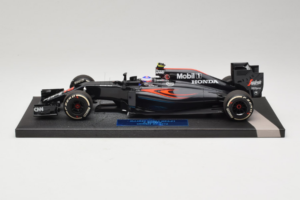 McLaren MP4-31 Honda #22 J. Button McLaren Honda F1 Team Chinese Grand Prix 2016 Minichamps 1:18 537161822 Fém