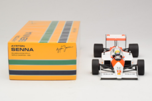 McLaren MP4/4 Honda #12 A. Senna Marlboro McLaren F1 World Champion 1988 Minichamps 1:18 540881812 Fém – 6. kép a 7-ből