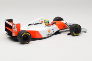 McLaren MP4/8 Ford #8 A. Senna Marlboro McLaren 1993 Minichamps 1:18 540931808 Fém – 2. kép a 7-ből