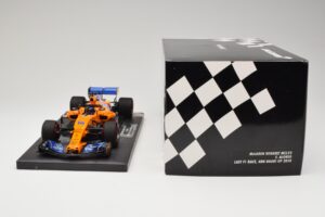 McLaren MCL33 Renault #14 F. Alonso Last F1 Race Abu Dhabi GP 2018 Minichamps 1:18 537183914 Fém – 6. kép a 6-ből