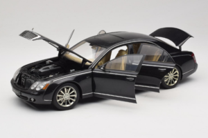 Maybach 57S Fekete AUTOart 1:18 76156 Fém – 2. kép a 7-ből