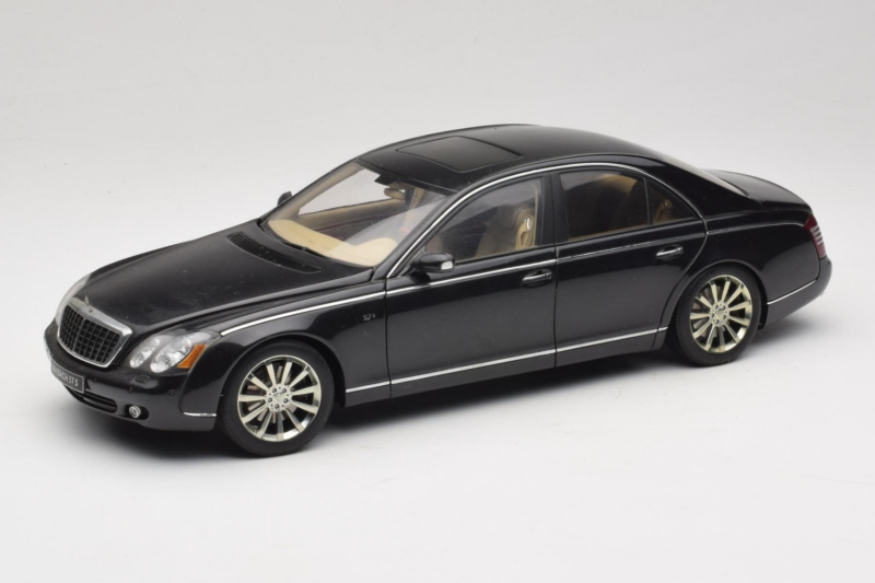 Maybach 57S Fekete AUTOart 1:18 76156 Fém