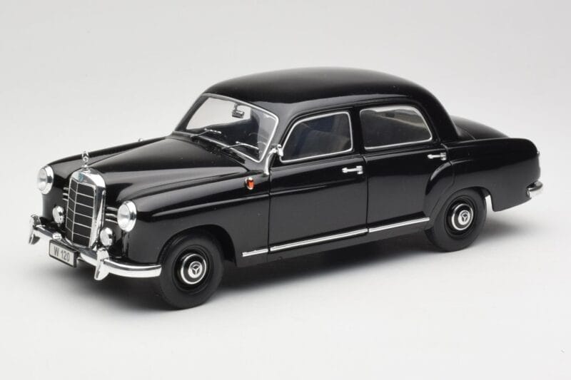 Mercedes 180 W120 Ponton Fekete Revell 1:18 08973 Fém