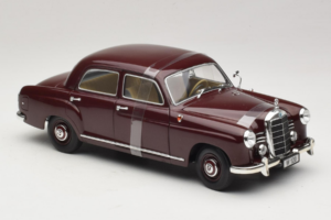 Mercedes 180 Ponton Sötétpiros Revell 1:18 08876 Fém – 4. kép a 6-ből