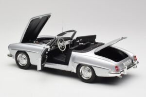 Mercedes 190 SL W121 Ezüst Szürke Minichamps 1:18 100037031 Fém – 5. kép a 8-ből