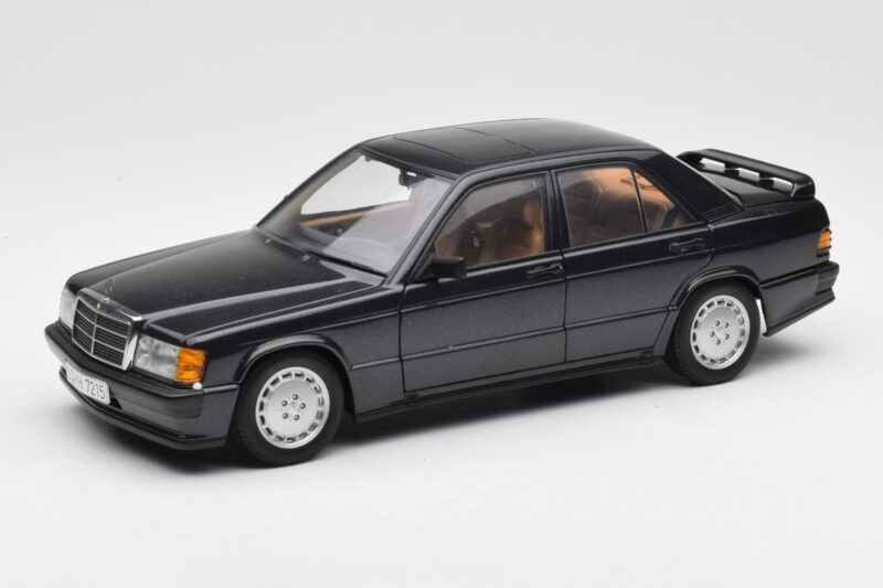 Mercedes 190E 2.3-16 W201 Kékfekete Metallic AUTOart 1:18 76122 Fém