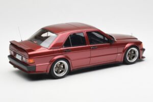 Mercedes 190E 2.5-16 W201 RAUH-Welt Republik Piros Otto 1:18 OT1083 Gyanta – 2. kép a 6-ből