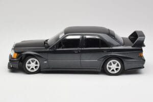 Mercedes 190E W201 2.5-16 EVO 2 Fekete Metallic Minichamps 1:18 155036100 Fém – 3. kép a 6-ből