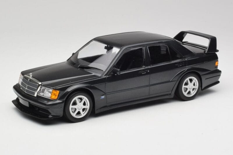 Mercedes 190E W201 2.5-16 EVO 2 Fekete Metallic Minichamps 1:18 155036100 Fém