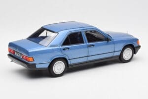 Mercedes 190E W201 Diamond Kék Dealer Kiadás Norev 1:18 B66040661 Fém – 3. kép a 8-ből