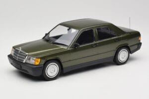 Mercedes 190E W201 Zöld Metál Minichamps 1:18 155037001 Fém