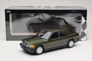 Mercedes 190E W201 Zöld Metál Minichamps 1:18 155037001 Fém – 6. kép a 6-ből