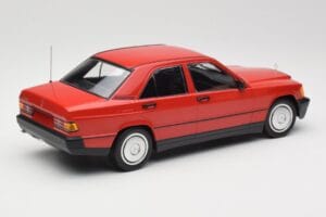 Mercedes 190E W201 Piros Minichamps 1:18 155037000 Fém – 2. kép a 6-ből