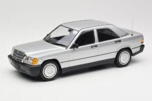 Mercedes 190E W201 Ezüst Minichamps 1:18 155037004 Fém