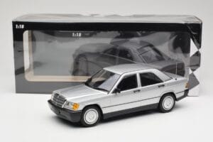Mercedes 190E W201 Ezüst Minichamps 1:18 155037004 Fém – 6. kép a 6-ből