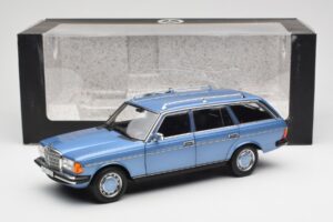 Mercedes 200 S123 T-Model Diamond Kék Dealer Kiadás Norev 1:18 B66040671 Fém – 8. kép a 8-ből