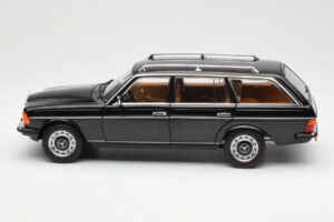 Mercedes 200 T S123 Fekete Norev 1:18 183735 Fém – 4. kép a 8-ből