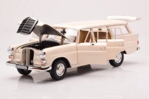 Mercedes 200 Universal W110 Krém Norev 1:18 183709 Fém – 2. kép a 8-ből