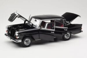 Mercedes 200 W110 Fekete Norev 1:18 183574 Fém – 2. kép a 8-ből