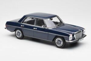 Mercedes 200 W114 Midnight Kék Dealer Kiadás Norev 1:18 B66040694 Fém – 6. kép a 8-ből