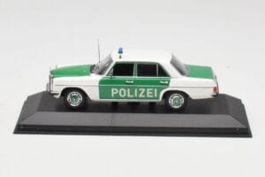 Mercedes 200 W115 Rendőrség Minichamps 1:43 400034090 Fém