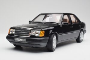 Mercedes 230E W124 AMG Wheels Fekete Limitált Kiadás Norev 1:18 183950 Fém – 9. kép a 12-ből