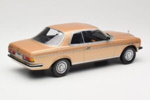 Mercedes 280 CE C123 Arany Norev 1:18 183587 Fém – 2. kép a 6-ből