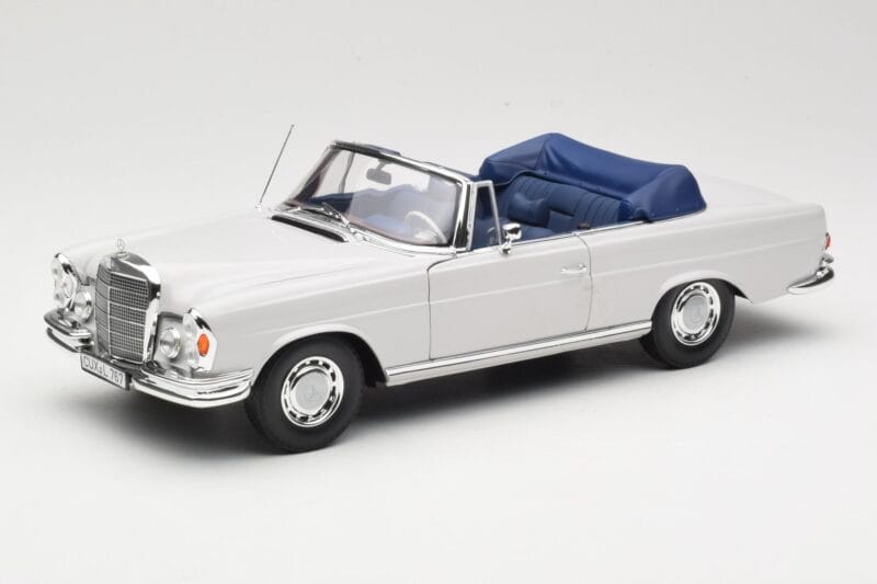 Mercedes 280 SE W111 Kabrió Világosszürke Norev 1:18 183530 Fém