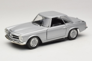 Mercedes 280 SL W113 Berlina Ezüst Techno Giodi 1:18 F14051030 Fém