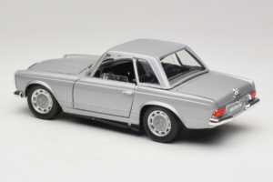 Mercedes 280 SL W113 Berlina Ezüst Techno Giodi 1:18 F14051030 Fém – 7. kép a 8-ből