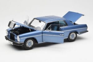 Mercedes 280C/8 W114 Coupe Kék Metallic AUTOart 1:18 76187 Fém – 2. kép a 8-ből