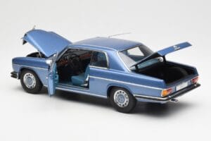 Mercedes 280C/8 W114 Coupe Kék Metallic AUTOart 1:18 76187 Fém – 5. kép a 8-ből