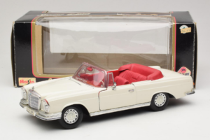 Mercedes 280 SE W108 Fehér Maisto 1:18 52111 Fém – 8. kép a 8-ből