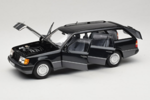 Mercedes 300 D W124 Kombi Fekete Norev 1:18 183960 Fém – 2. kép a 8-ből