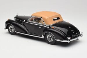 Mercedes 300 SC W188 Kabrió Softtop Fekete KK-Scale 1:18 KKDC180943 Fém – 5. kép a 6-ből