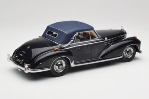 Mercedes 300 SC W188 Kabrió Softtop Sötétkék KK-Scale 1:18 KKDC180944 Fém – 2. kép a 6-ből