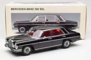 Mercedes 300 SEL 6.3 W109 Fekete AUTOart 1:18 76140 Fém – 8. kép a 8-ből