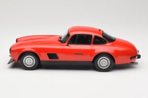 Mercedes 300 SL AMG Piros Otto 1:18 OT311 Gyanta – 3. kép a 6-ből